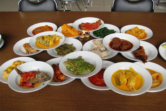 Benarkah Masakan Padang Identik dengan Penyakit Jantung dan Stroke?