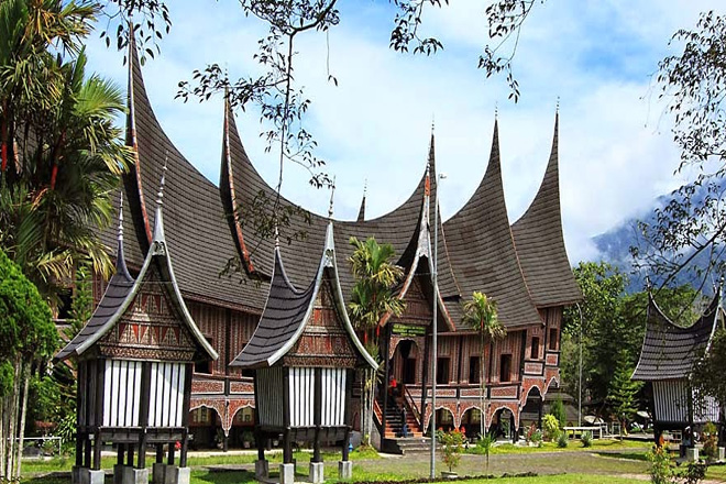 Tidak Semua Wilayah Minangkabau dapat Mendirikan Rumah Adat
