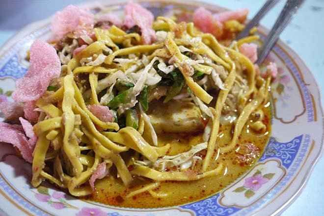 Resep Katupek Pical Padang, Sebuah Padanan Bumbu Kacang & Sayuran