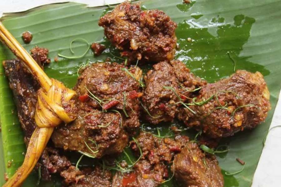 http://www.netralnews.com/news/kuliner/read/125482/rendang.begitu....nendang....di.chiang.m