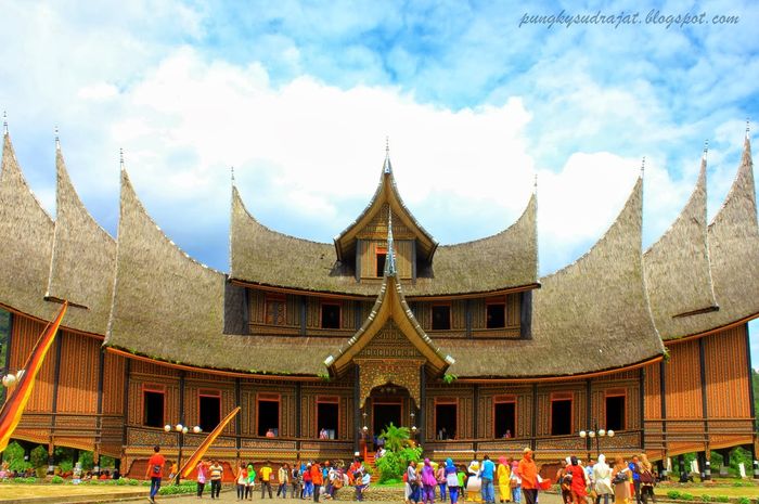 Negeri Sembilan Malaysia Mengadunya ke Minangkabau Juga, Kok Bisa?