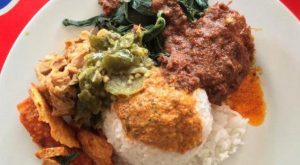 Dianggap Berkolesterol, Simak Penjelasan Ahli Gizi Tentang Nasi Padang