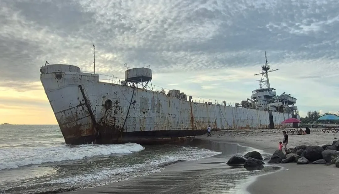 KRI-Teluk-Bone-511